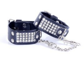 Kajdanki z ozdobnymi kryształkami Fetish Boss Series srebrne